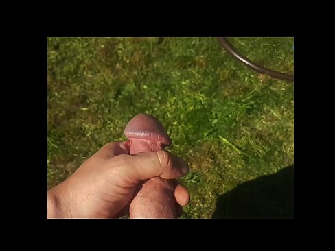 ❤️ Vruća zgodna jebe svoju ružičastu macu i svršava špricom u ljetnoj bašti ❤️ Porno na bs.courseclass.ru ❌️❤